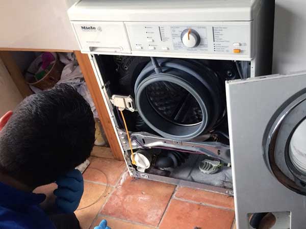 خرابی موتور ماشین لباسشویی